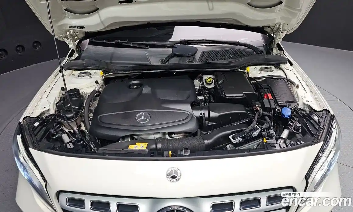 Mercedes-Benz GLA-Class 2017 2.0 гидро, фото 6