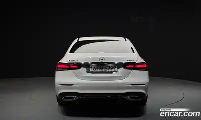 Mercedes-Benz E-Class 2021 1.9 гидро, миниатюра 4