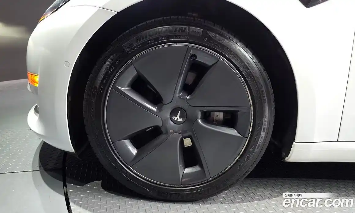 Tesla Model 3 2022 0.2 гидро, фото 5