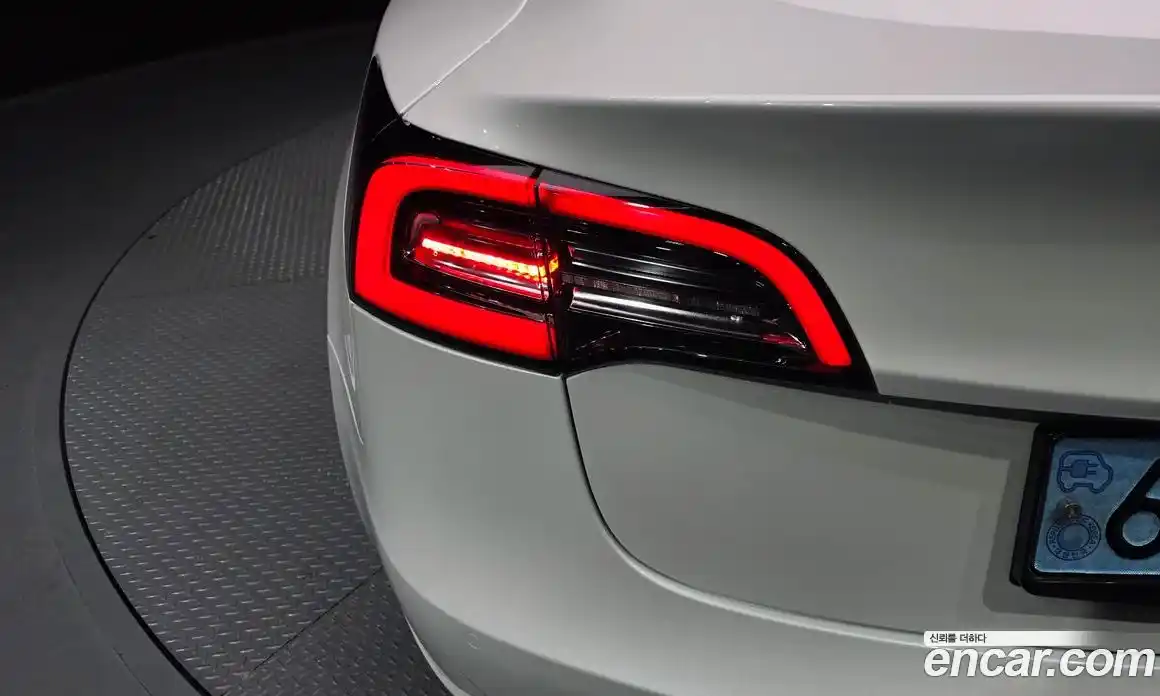 Tesla Model 3 2022 0.2 гидро, фото 9