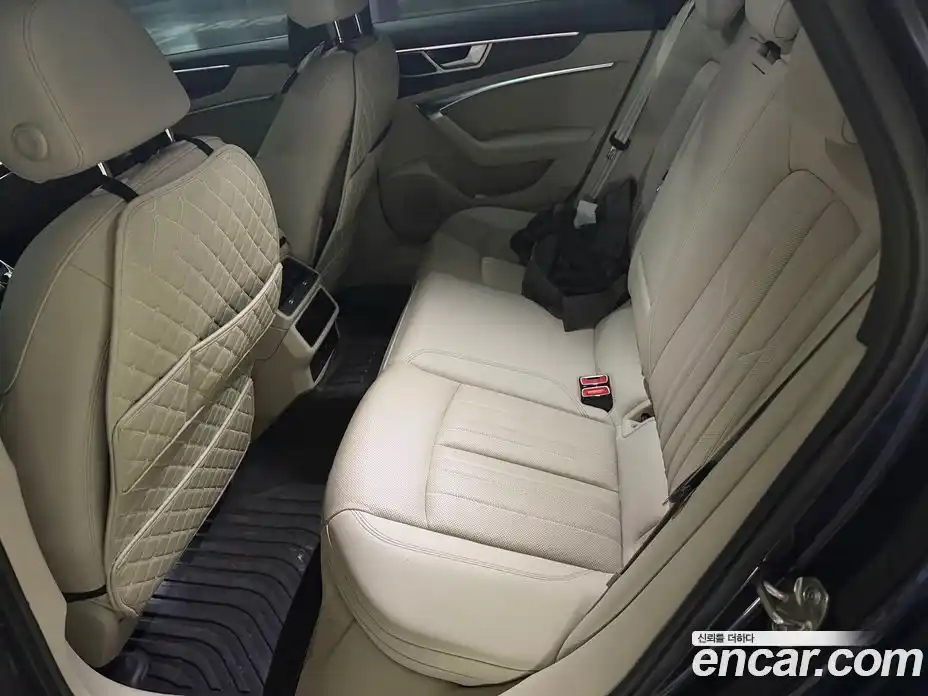 Audi A6 2020 3.0 гидро, фото 17