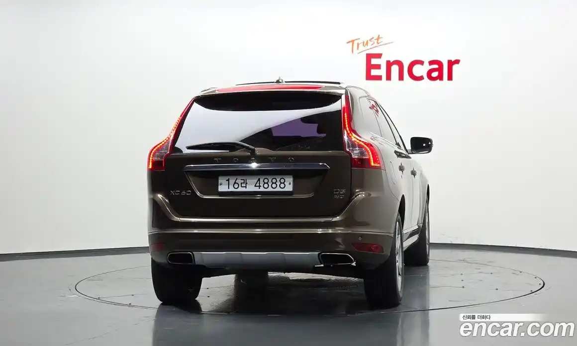 Volvo XC60 2015 2.4 автомат (гидро), фото 4