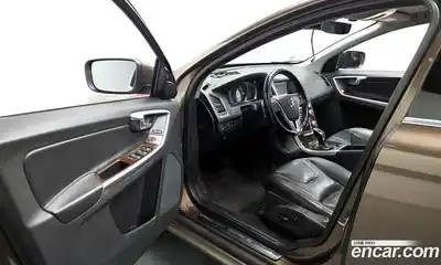 Volvo XC60 2015 2.4 автомат (гидро), миниатюра 10