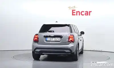 Mini Cooper 2021 1.5 автомат (гидро), миниатюра 4