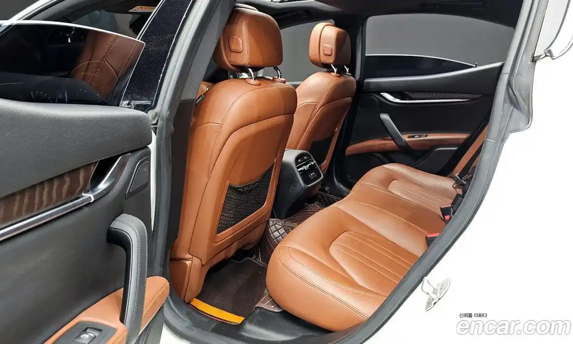 Maserati Ghibli 2018 3.0 гидро, фото 11