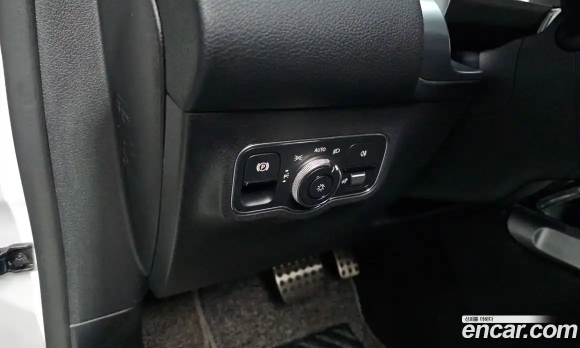Mercedes-Benz GLB-Class 2022 2.0 гидро, фото 31