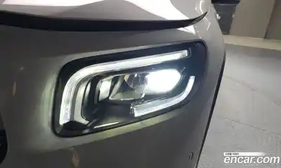 Mercedes-Benz GLB-Class 2022 2.0 гидро, миниатюра 8
