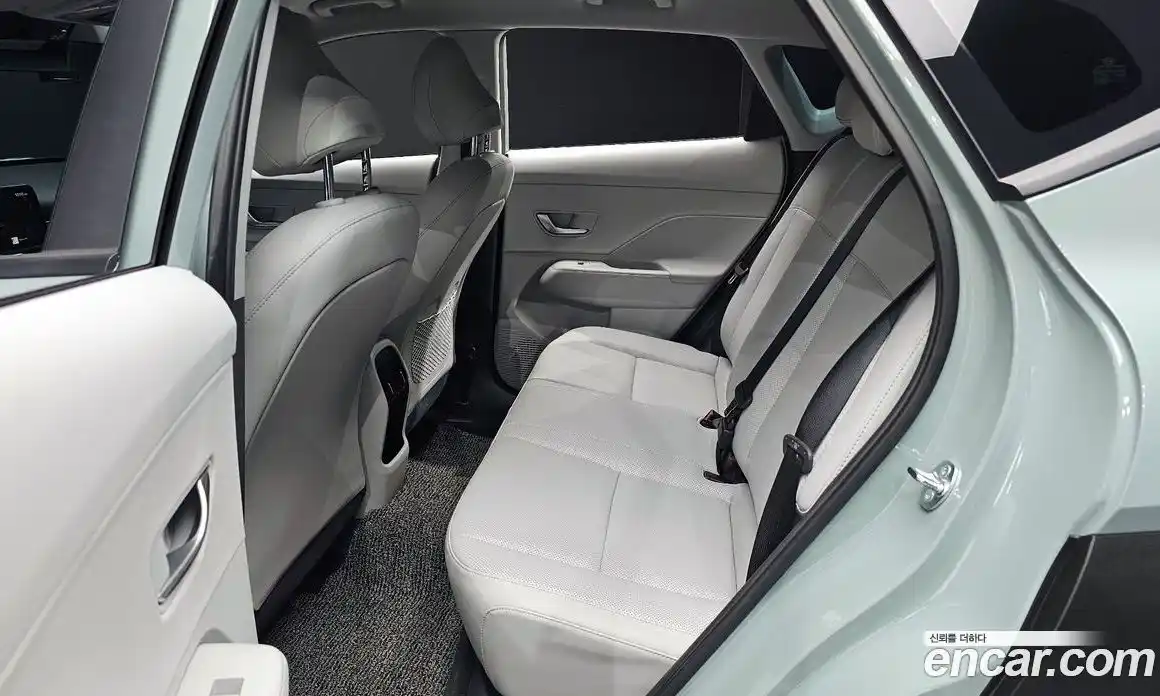 Hyundai Kona 2025 1.6 гидро, фото 16