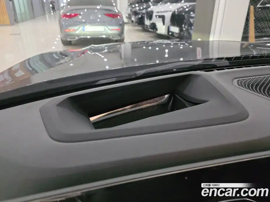 BMW 3-Series 2025 2.0 гидро, фото 17