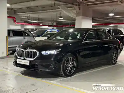 BMW 5-Series, 2025