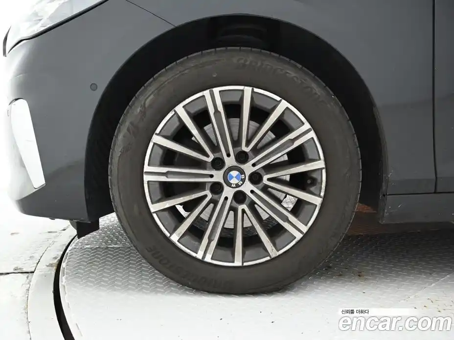 BMW 2-Series 2023 2.0 гидро, фото 5