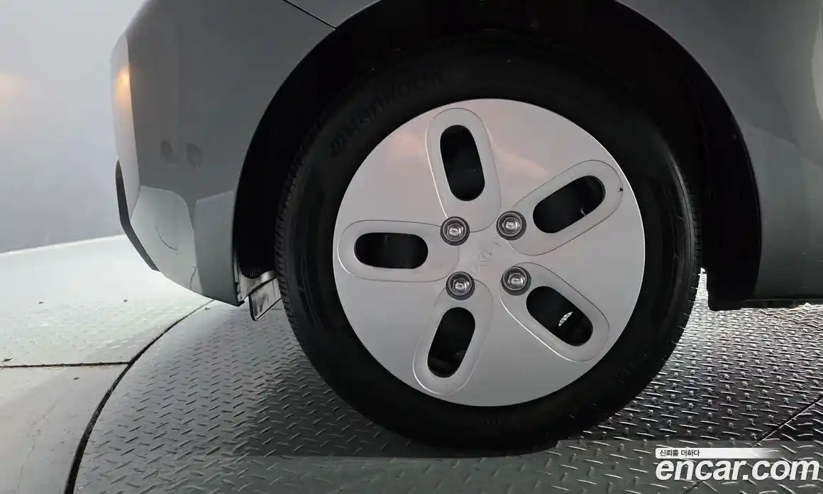 Kia Ray 2024 1.0 гидро, фото 5