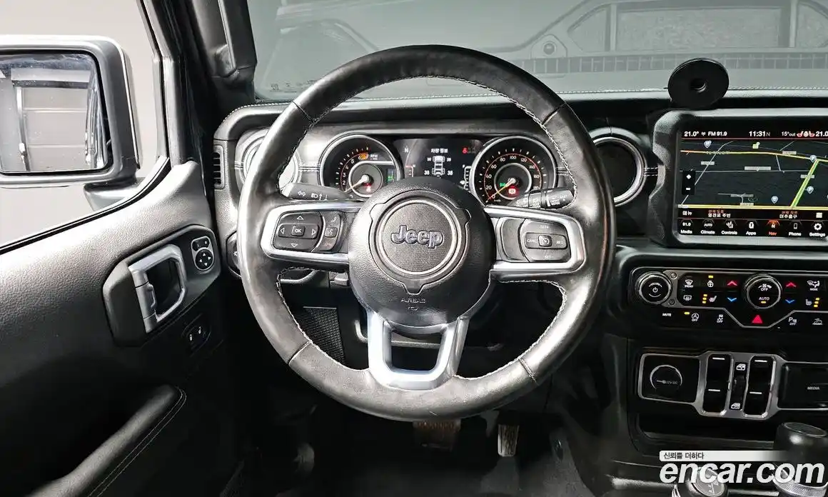 Jeep Wrangler 2023 2.0 автомат (гидро), фото 18