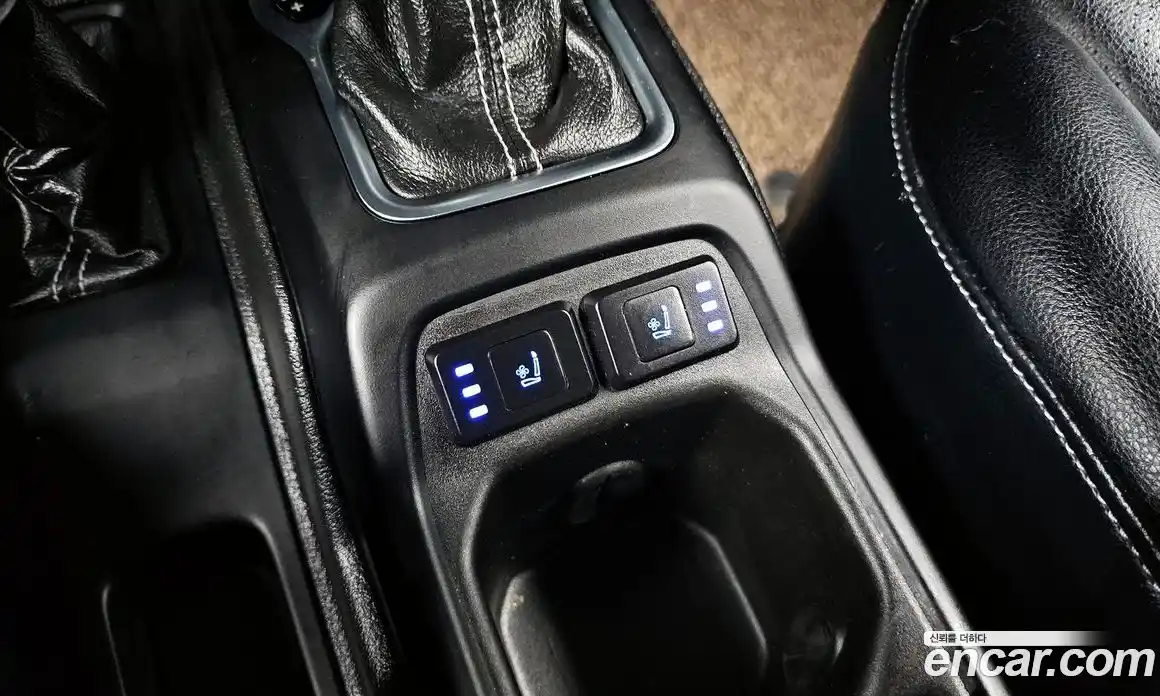 Jeep Wrangler 2023 2.0 автомат (гидро), фото 23