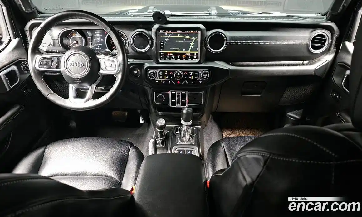 Jeep Wrangler 2023 2.0 автомат (гидро), фото 10