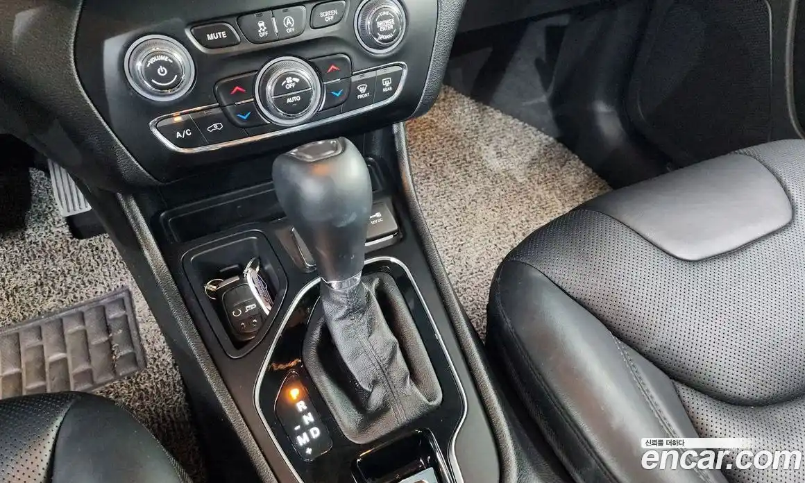 Jeep Cherokee 2021 2.4 автомат (гидро), фото 9