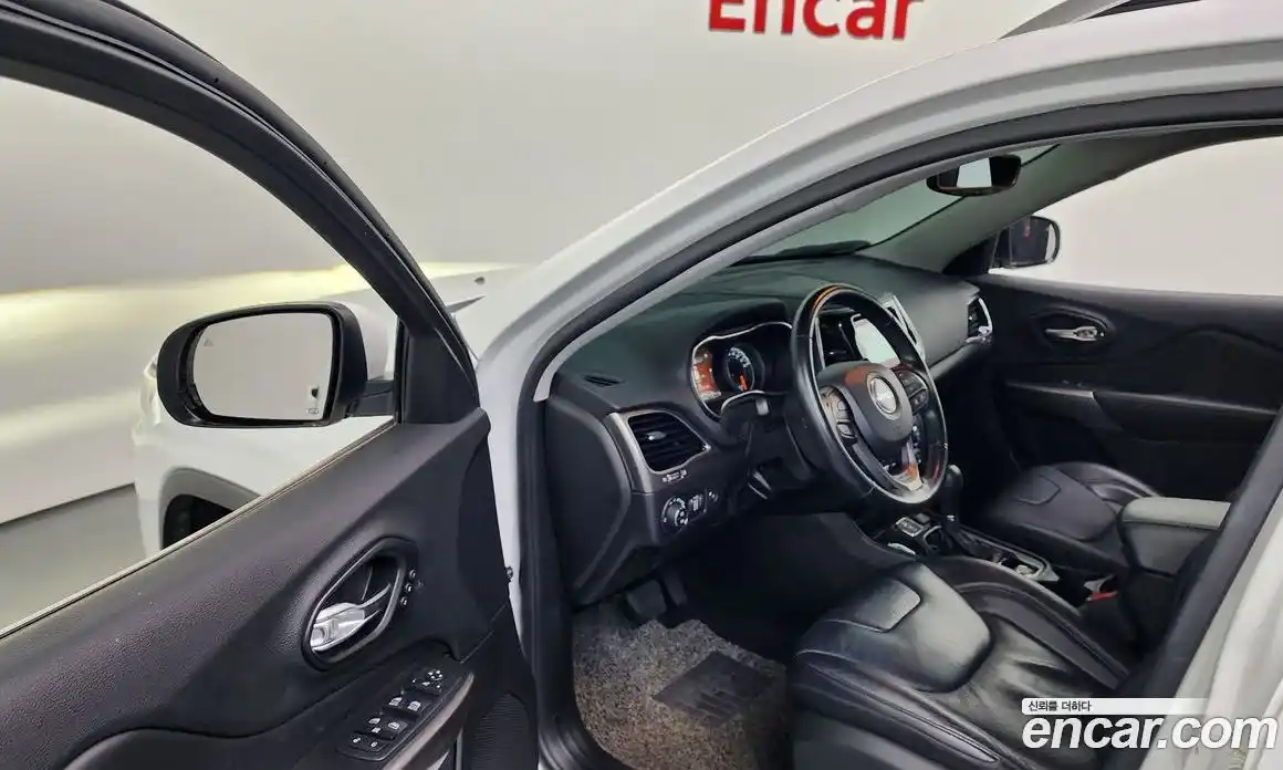 Jeep Cherokee 2021 2.4 автомат (гидро), фото 10