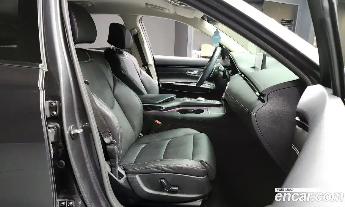Genesis GV70 2021 2.5 гидро, фото 11