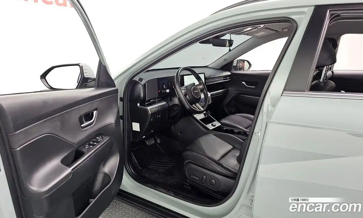 Hyundai Kona 2023 1.6 гидро, фото 10