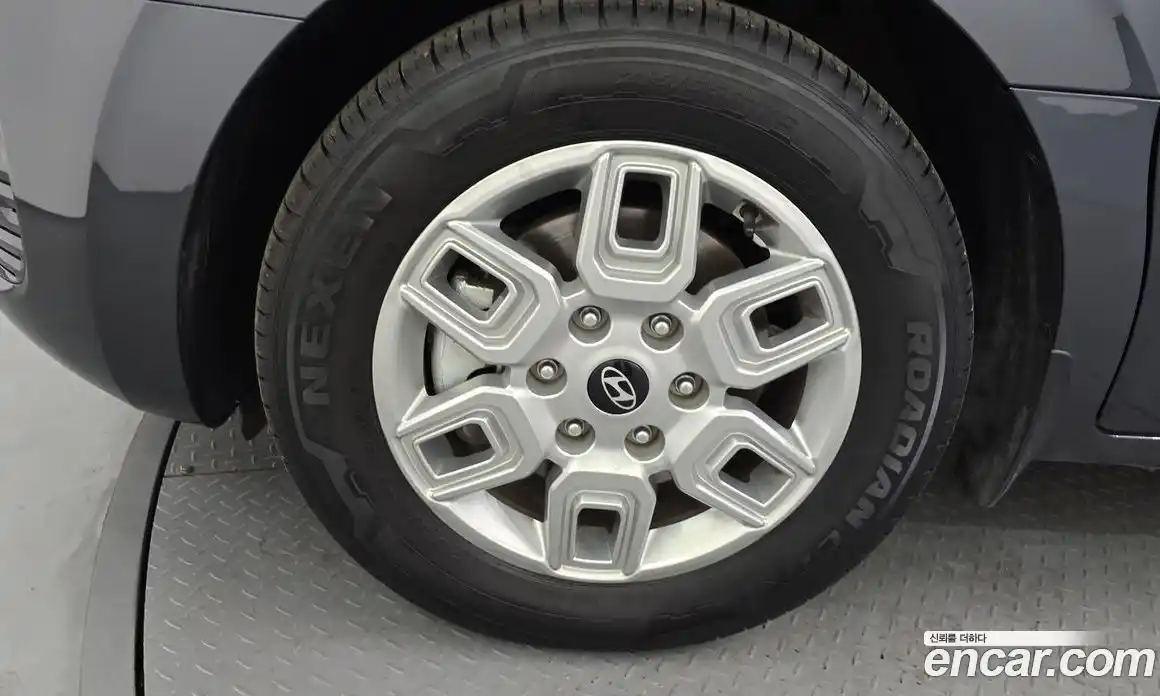 Hyundai Staria 2024 3.5 гидро, фото 5