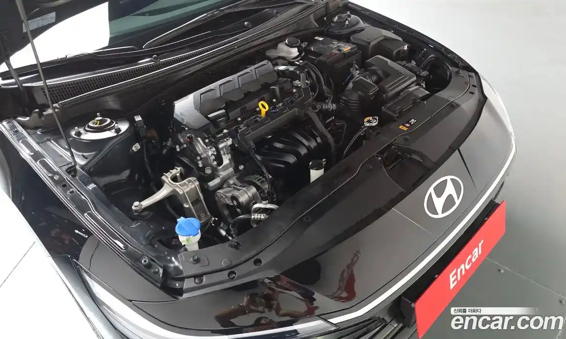 Hyundai Avante 2025 1.6 гидро, фото 5