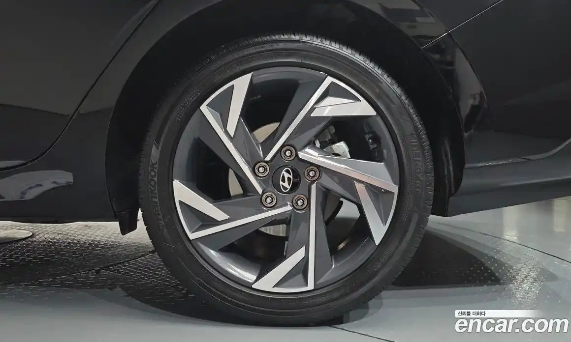 Hyundai Avante 2025 1.6 гидро, фото 6