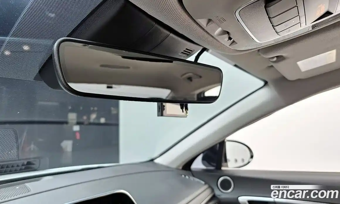 Hyundai Sonata 2022 2.0 автомат (гидро), фото 25