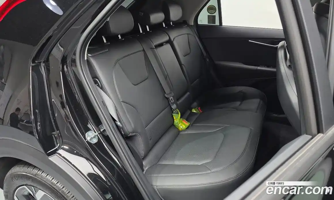 Kia Niro 2023 0.2 автомат (гидро), фото 17