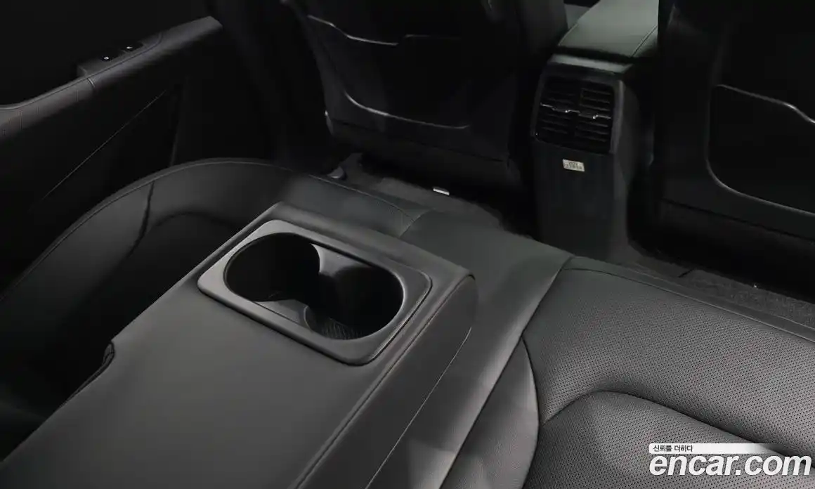 Kia Niro 2023 0.2 автомат (гидро), фото 29
