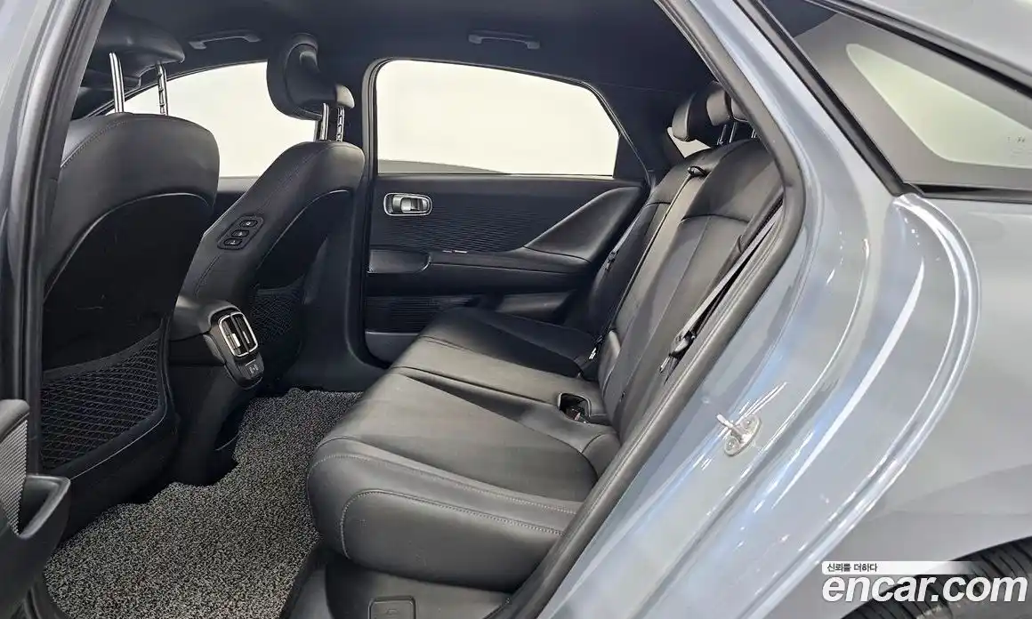 Hyundai Ioniq 6 2023 0.1 автомат (гидро), фото 16