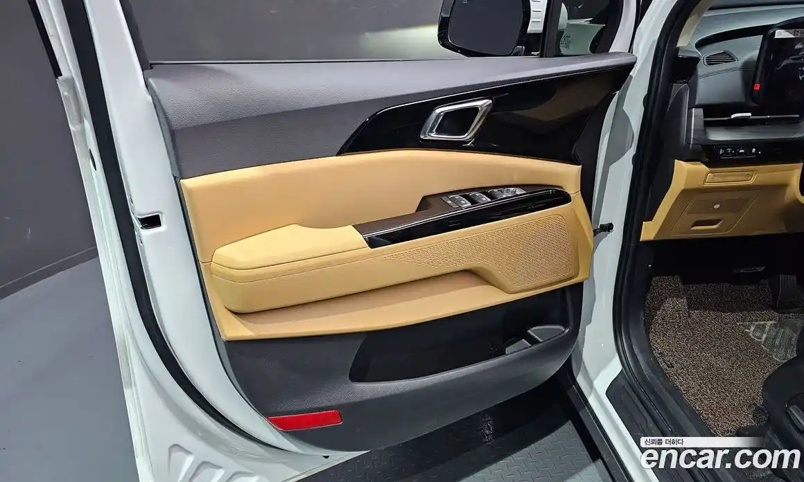 Kia Carnival 2023 2.2 автомат (гидро), фото 14
