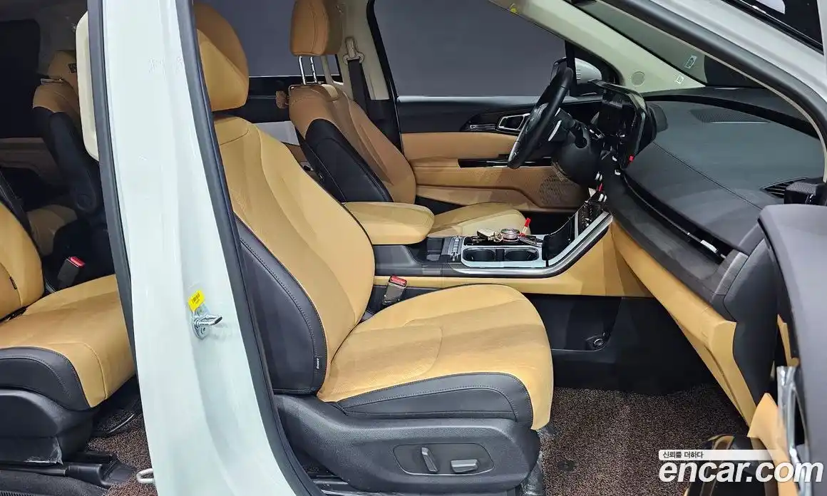 Kia Carnival 2023 2.2 автомат (гидро), фото 16