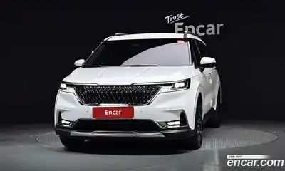 Kia Carnival 2023 2.2 автомат (гидро), миниатюра 3