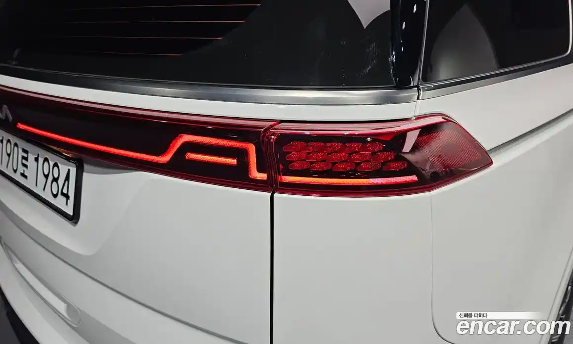 Kia Carnival 2023 2.2 автомат (гидро), фото 9