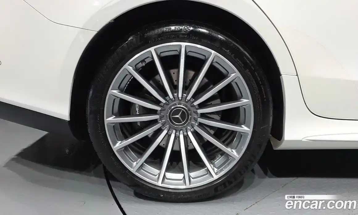 Mercedes-Benz AMG GT 2021 3.0 гидро, фото 5