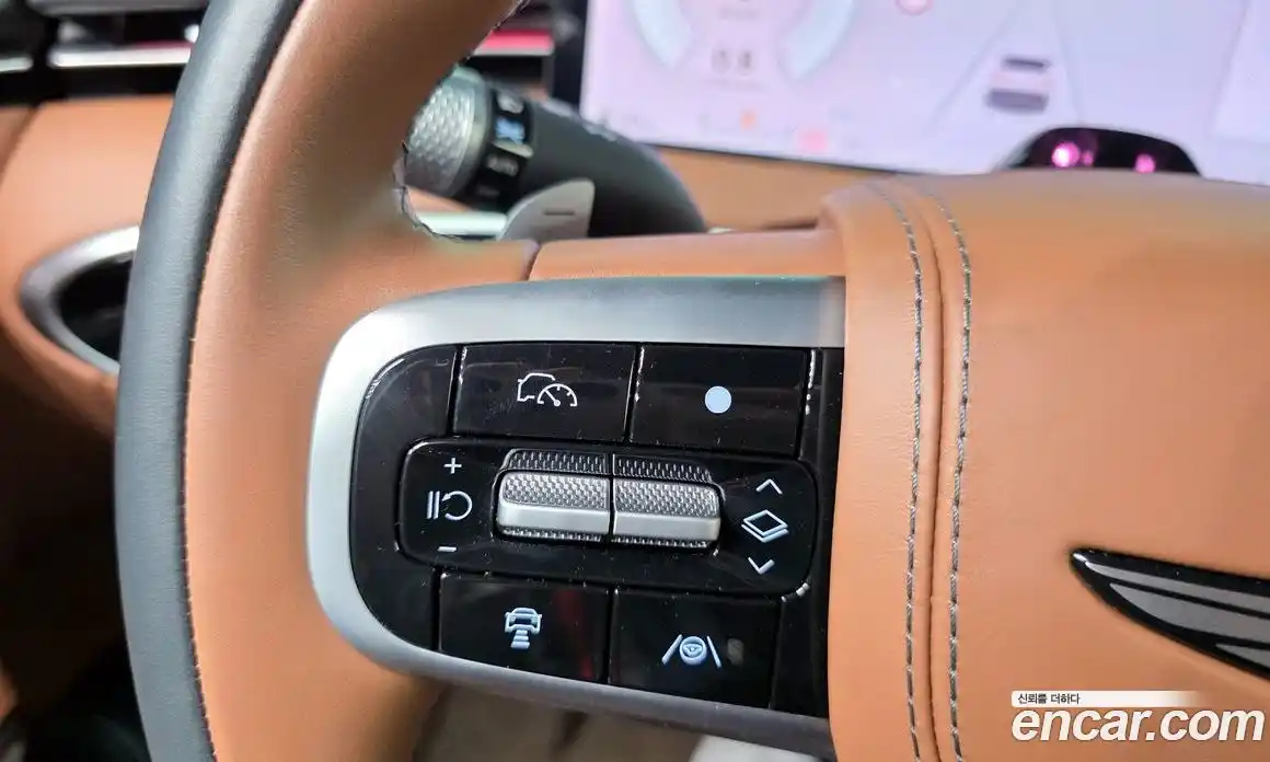 Genesis GV70 2024 2.5 гидро, фото 26