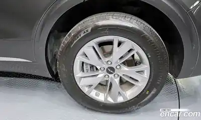 Genesis GV70 2024 2.5 гидро, миниатюра 7