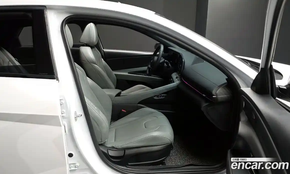 Hyundai Avante 2023 1.6 гидро, фото 11