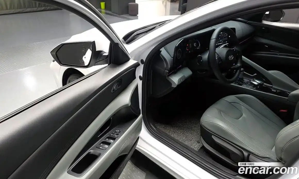 Hyundai Avante 2023 1.6 гидро, фото 10