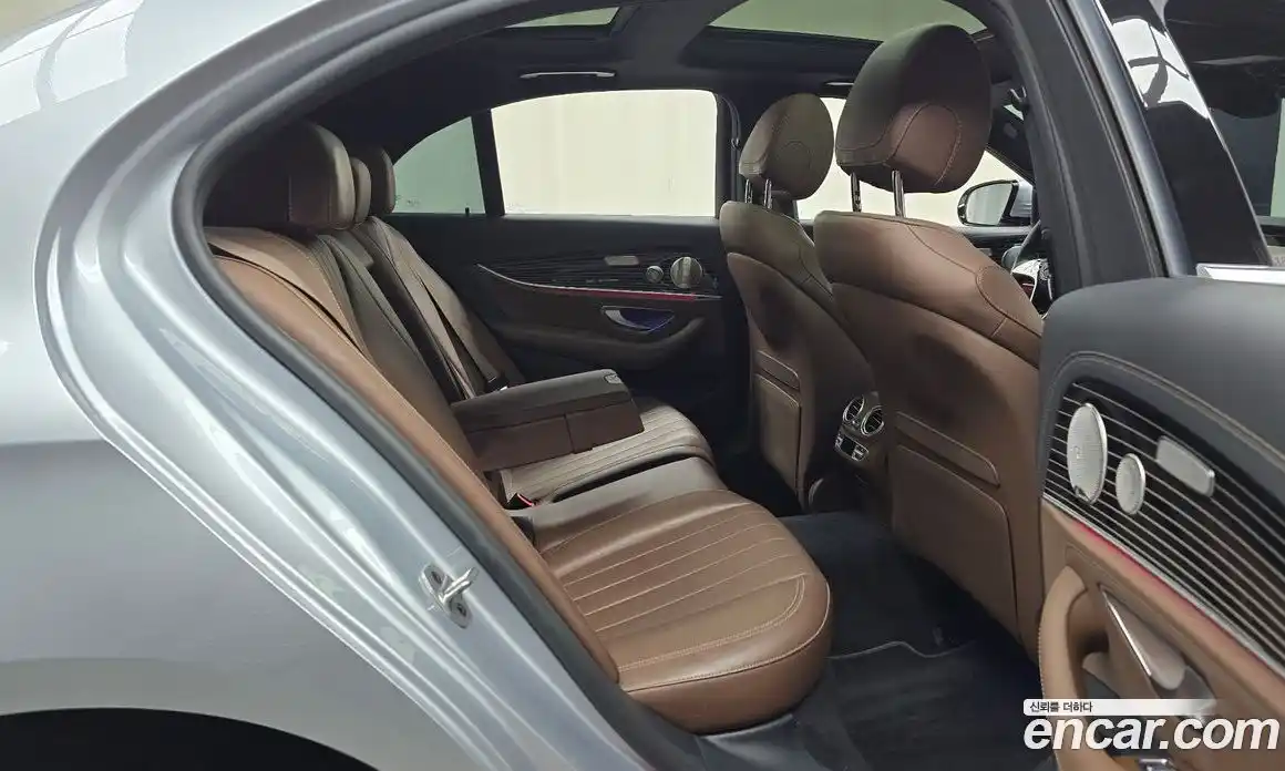 Mercedes-Benz E-Class 2021 3.0 гидро, фото 17