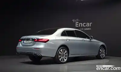 Mercedes-Benz E-Class 2021 3.0 гидро, миниатюра 2