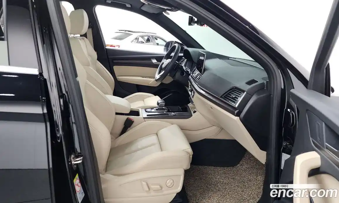 Audi Q5 2023 2.0 гидро, фото 16