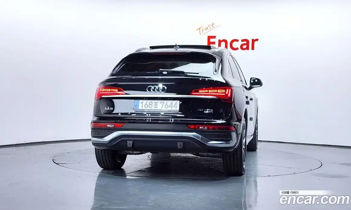 Audi Q5 2023 2.0 гидро, фото 4