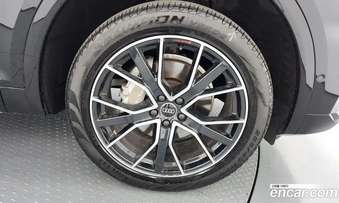 Audi Q5 2023 2.0 гидро, фото 7