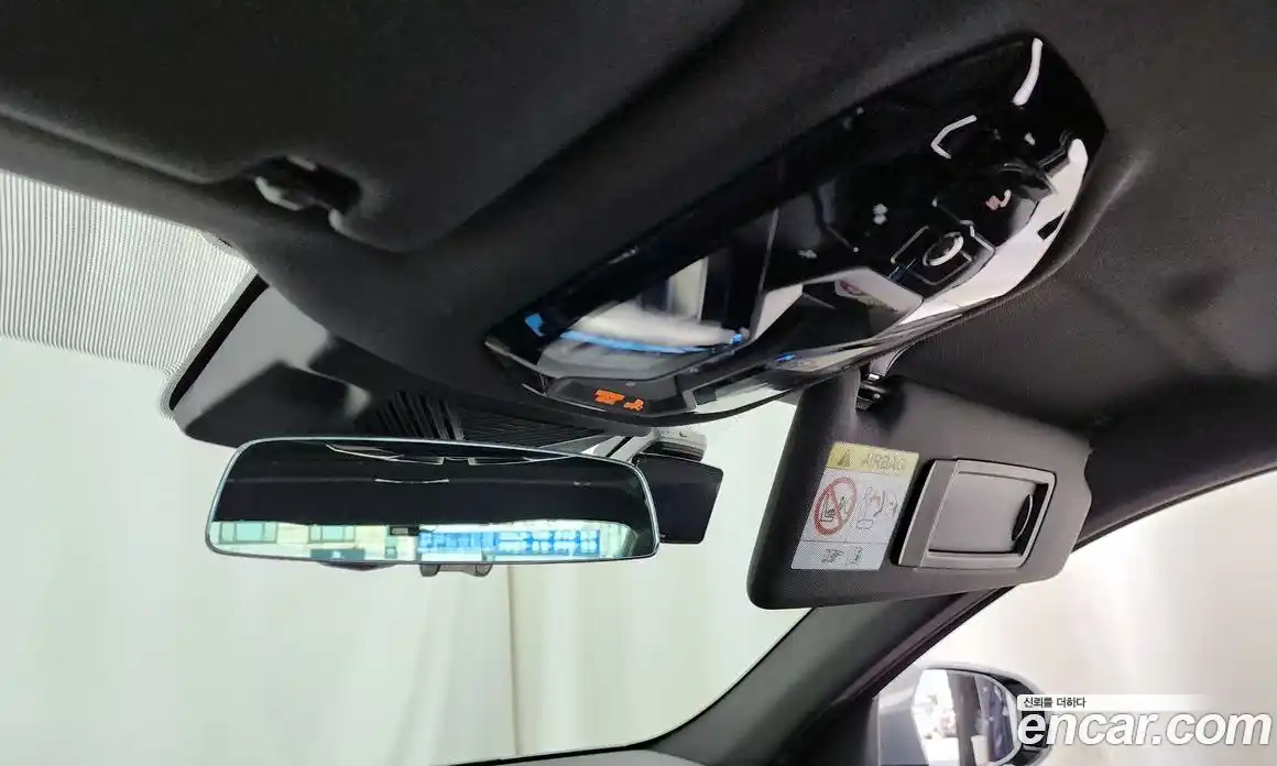 BMW 5-Series 2025 2.0 гидро, фото 16