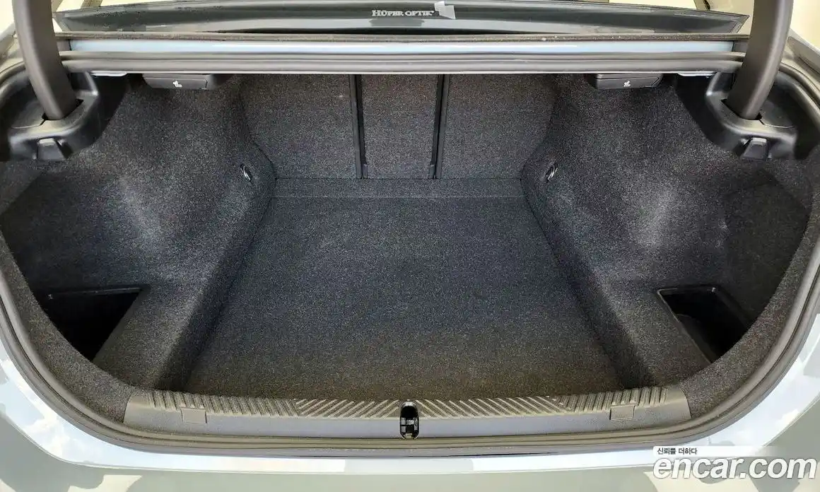 BMW 5-Series 2025 2.0 гидро, фото 26