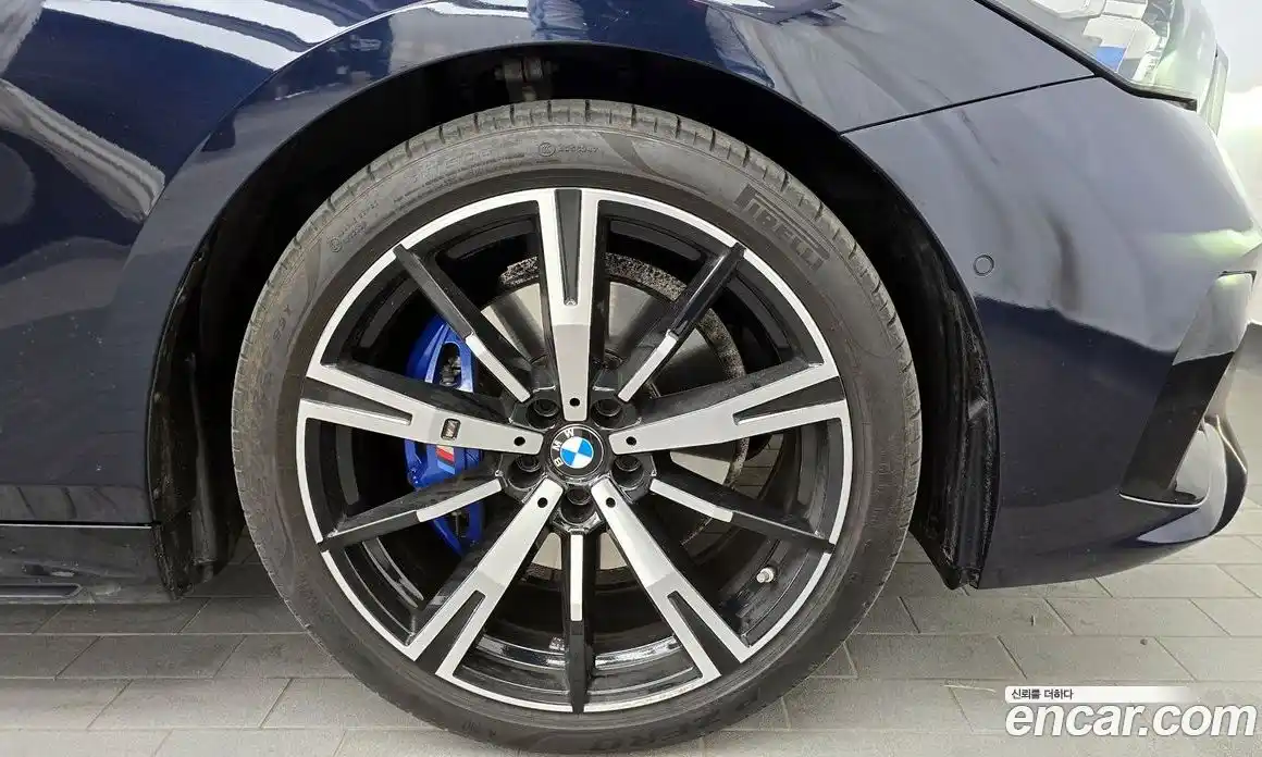 BMW 5-Series 2024 2.0 гидро, фото 7
