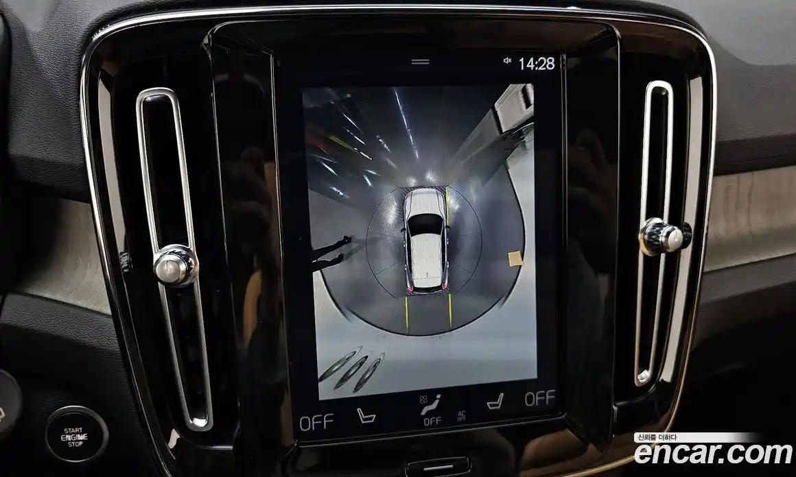 Volvo XC40 2019 2.0 автомат (гидро), фото 21