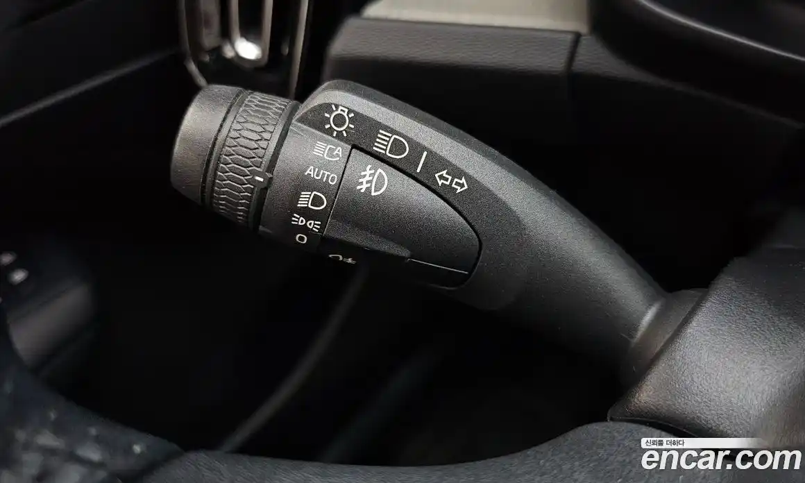 Volvo XC40 2019 2.0 автомат (гидро), фото 28