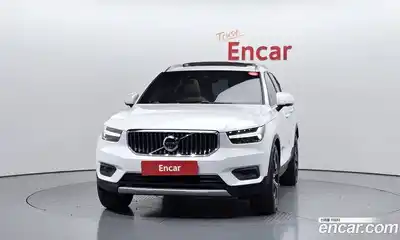Volvo XC40 2019 2.0 автомат (гидро), миниатюра 3